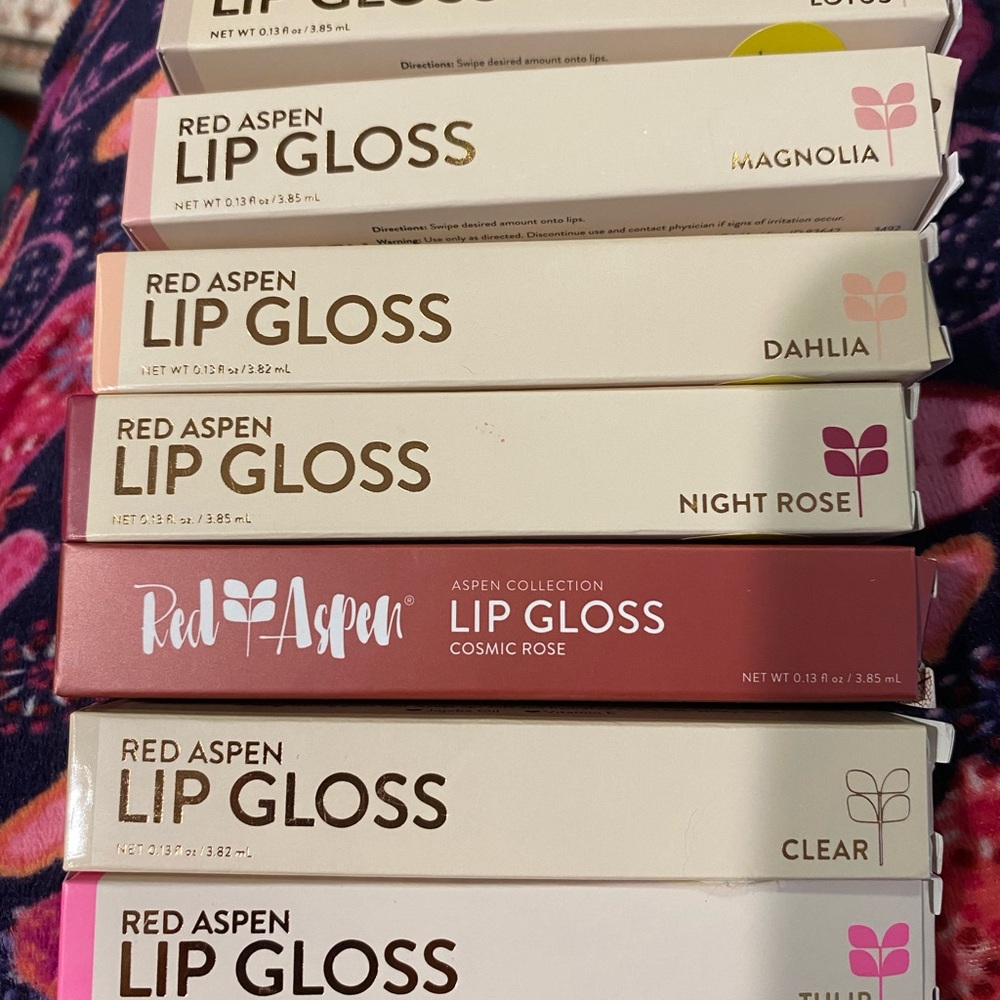 Red Aspen Lip Gloss
$18 each